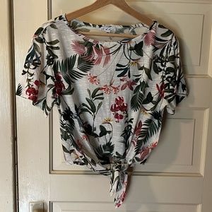 On the Road ... Sandspur Tie Front Knit Top — size medium